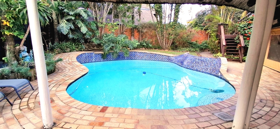 5 Bedroom Property for Sale in Beacon Bay Eastern Cape